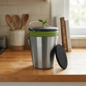 Odorless Stainless Steel Compost Bin - 3L Countertop Solution for Modern Homes